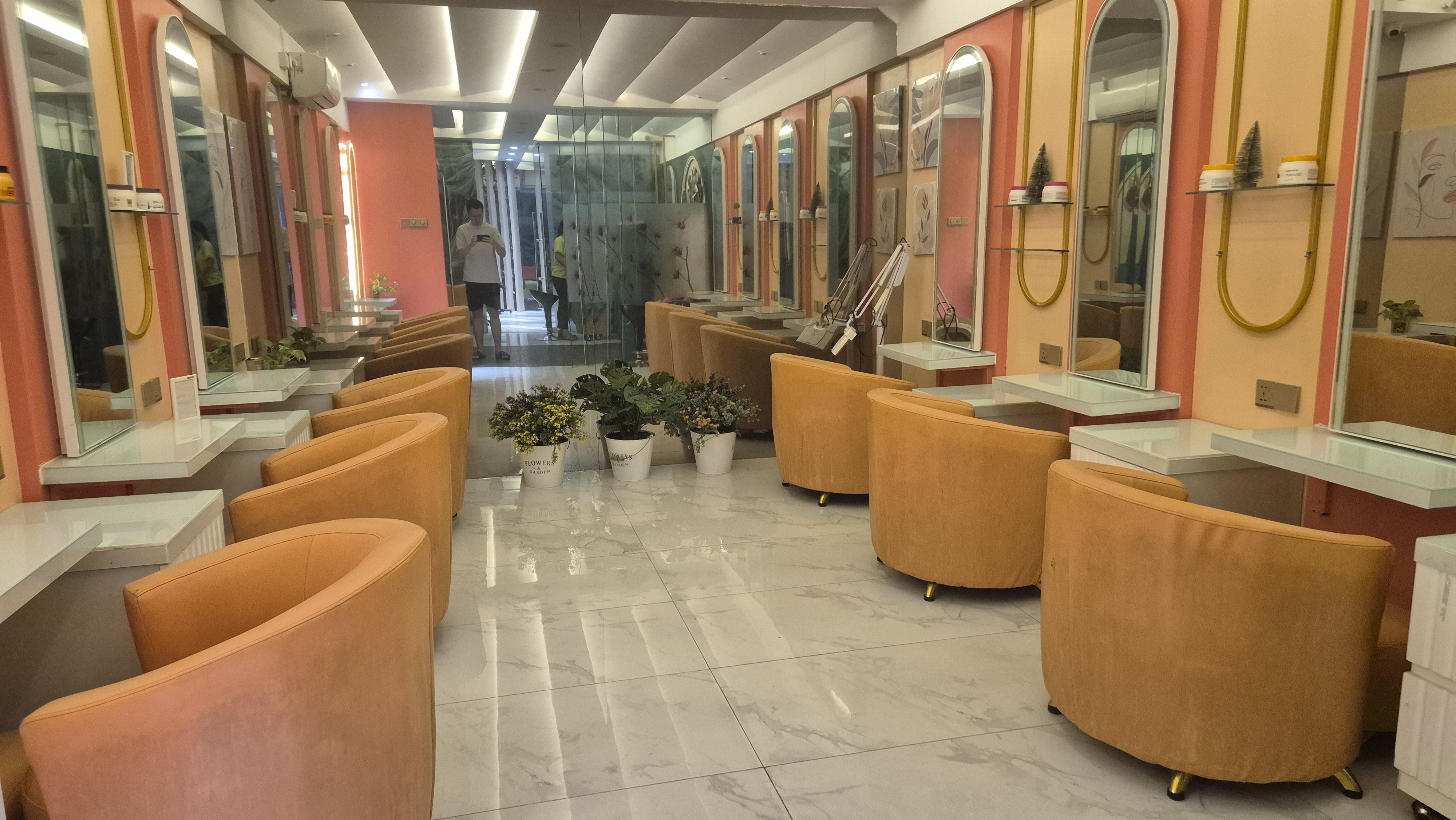 Salon interior with chairs and mirrors